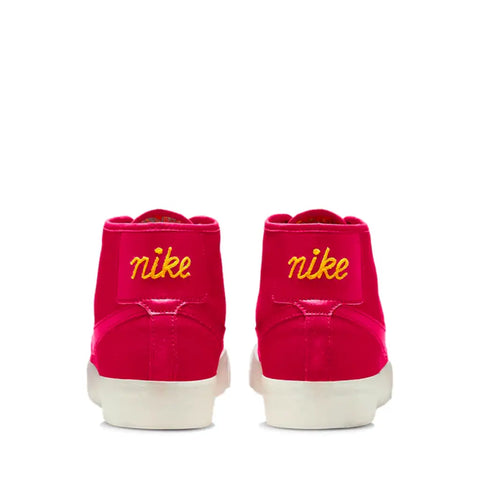 Nike Blazer Court Mid Premium SB Mystic Hibiscus - Sneakers