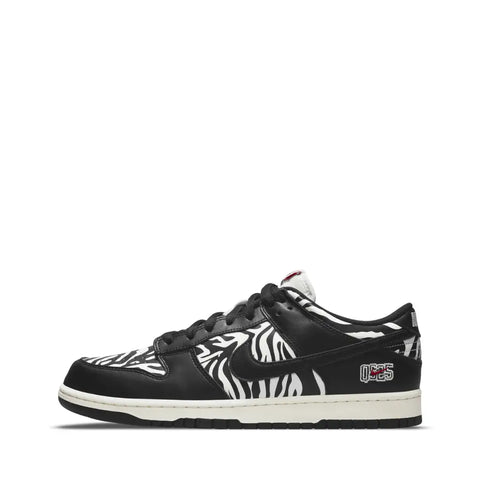 Nike SB Dunk Low Quartersnacks Zebra - Sneakers