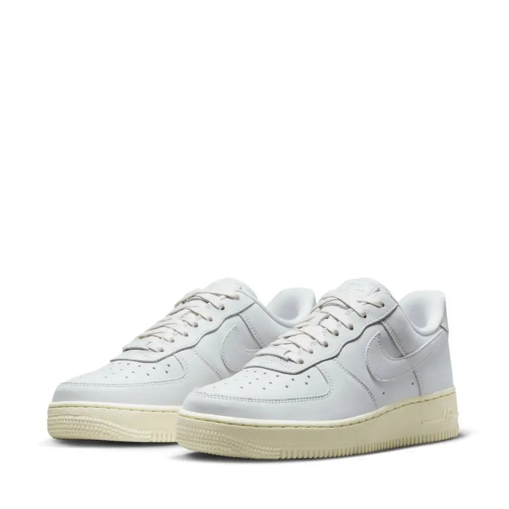 WMNS NIKE AIR FORCE 1 PRM SUMMIT WHITE - 4.5mx - Sneakers
